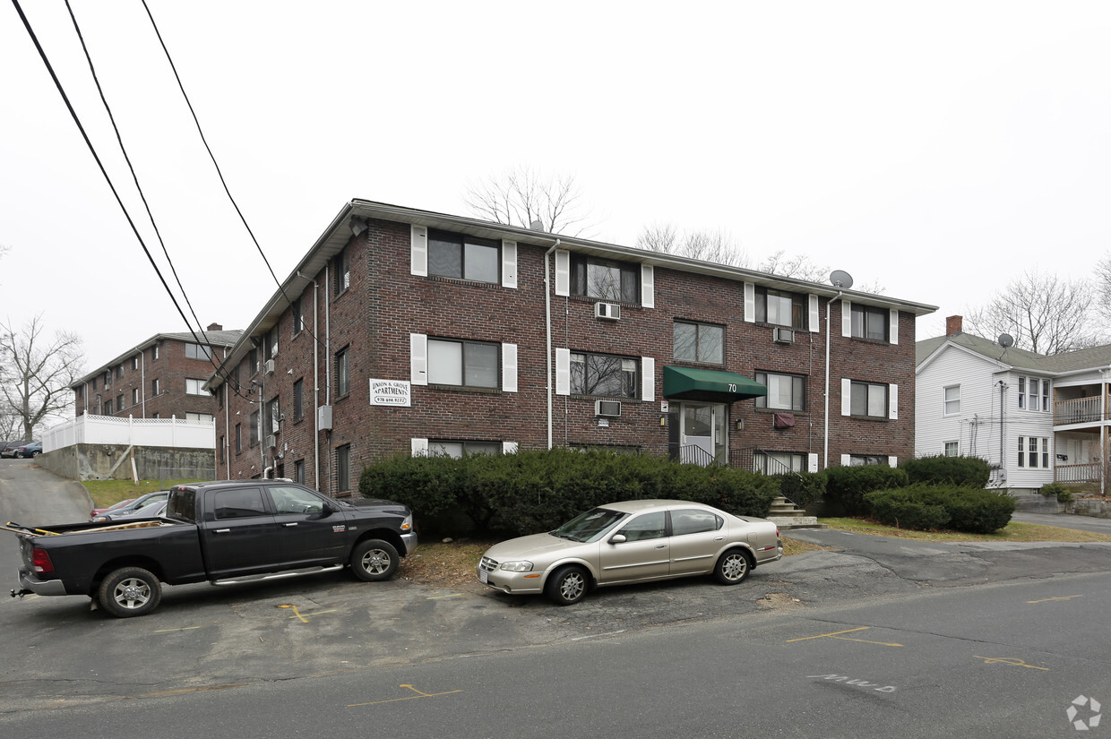 Primary Photo - Union and Grove Apartments