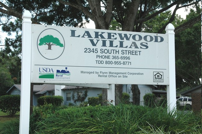 Foto del edificio - Lakewood Villas