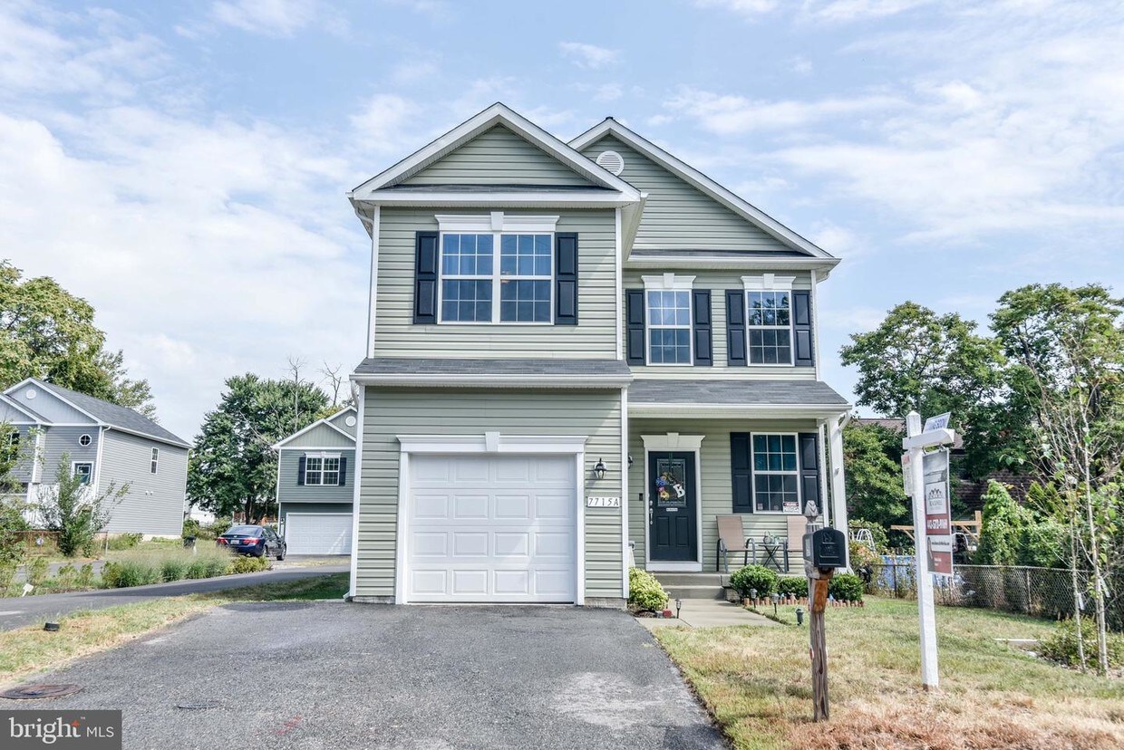 Foto principal - 7715A Overhill Rd