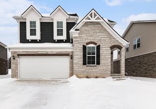 Building Photo - 49772 Shoreline Dr