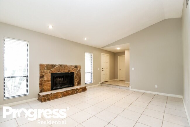 Building Photo - 5503 Bluejay Ln