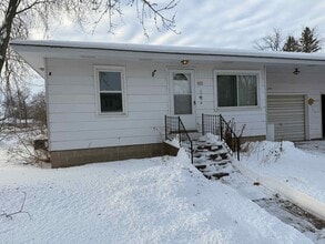 Building Photo - 521 2nd St