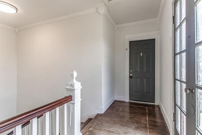 Foto del edificio - 5901 Belmont Ave