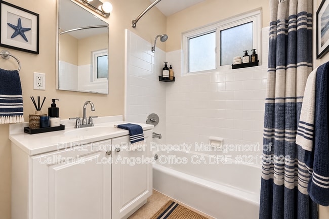 Building Photo - 4427 Murietta Ave