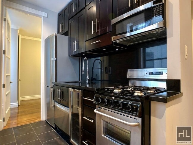 Building Photo - East 13th Street