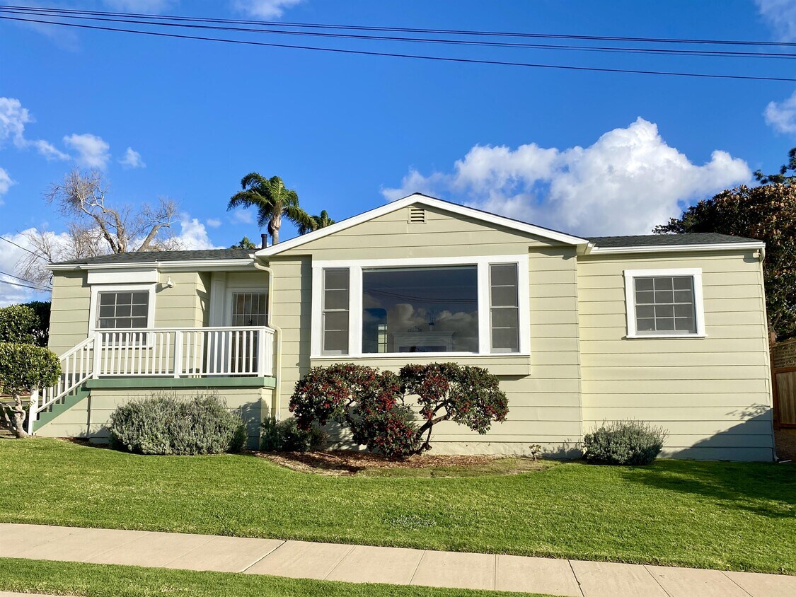 Primary Photo - 4491 Coronado Ave