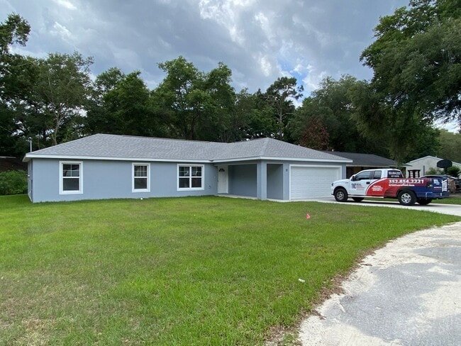 Building Photo - Desirable SE Ocala Neighborhood 4/2/2 *WON...