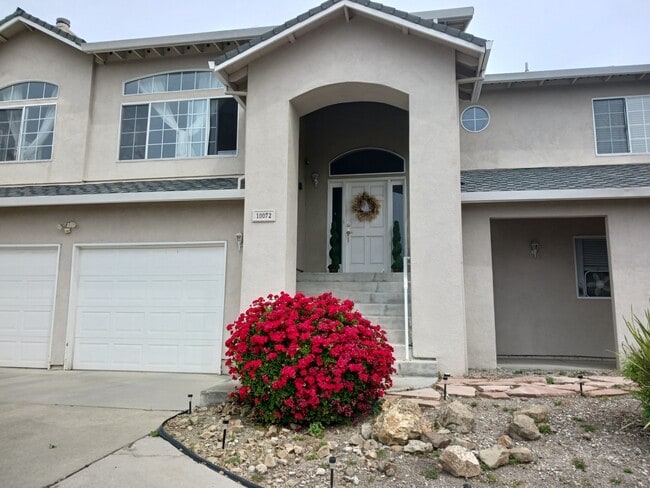 Building Photo - 10072 Roseview Dr