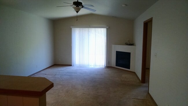 Building Photo - Modern Midtown Duplex