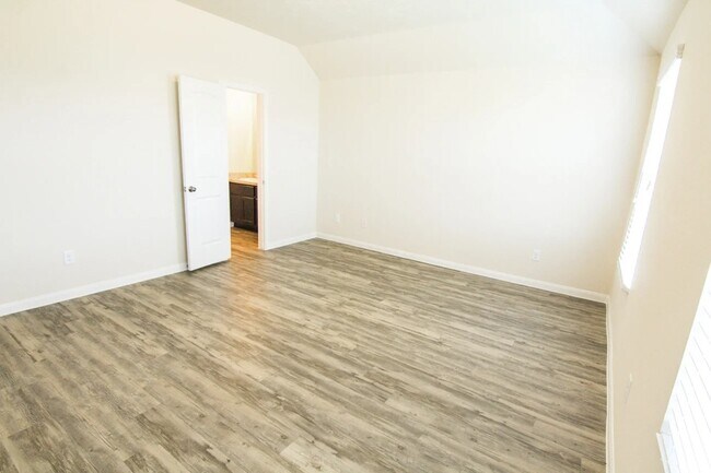 Foto del edificio - 6011 Fading Night Dr