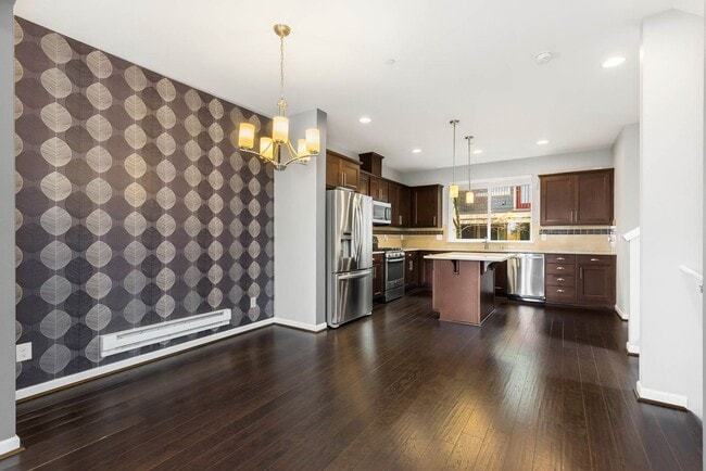 Building Photo - 2506 Mulberry Walk NE