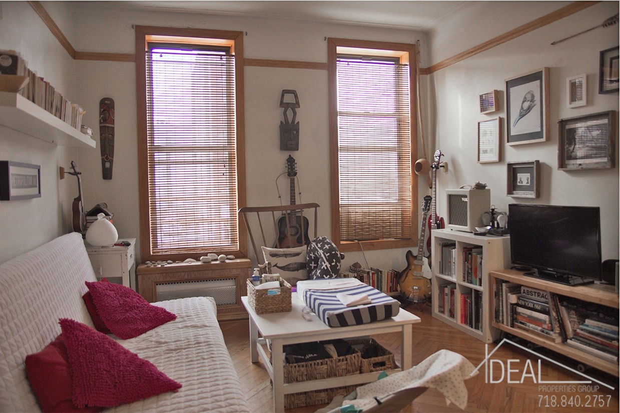 Primary Photo - 593 Metropolitan Ave