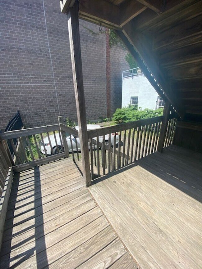 Foto del edificio - Beautiful Single Family House for Rent Right by Yale!