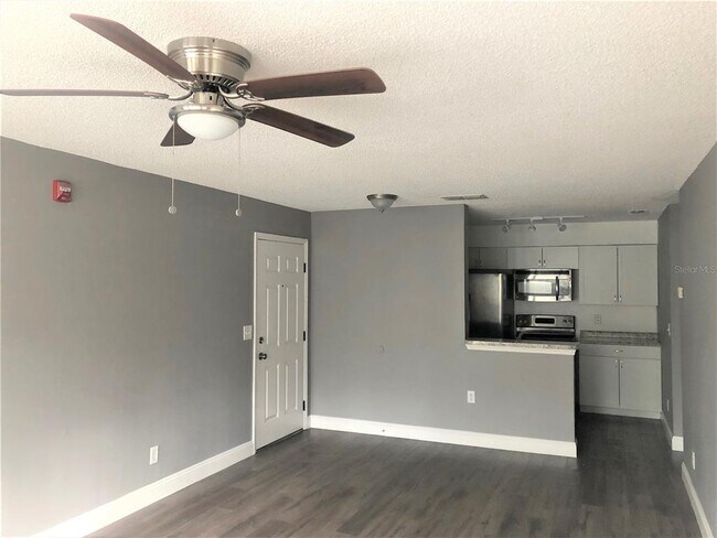 Building Photo - 1051 S Hiawassee Rd