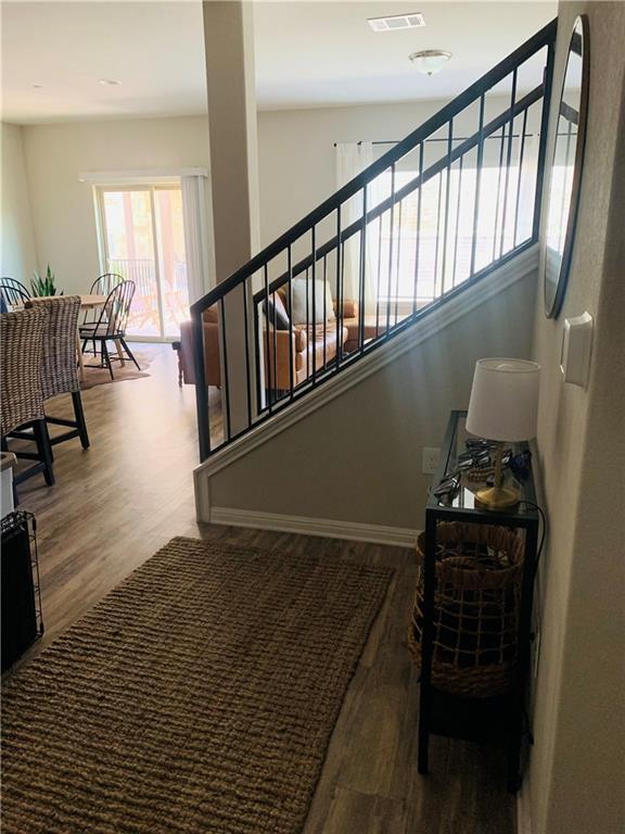 Foto del edificio - 516 E Slaughter Ln