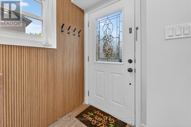Building Photo - 357 Pompano Ct