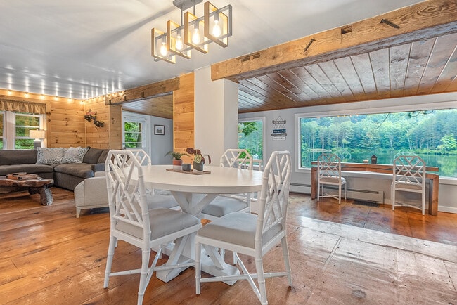 Building Photo - 156 Silliman Cove