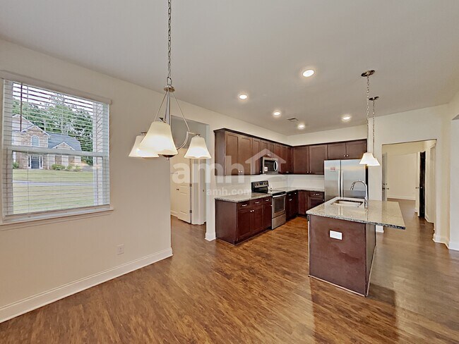 Building Photo - 5825 Winding Lakes Dr