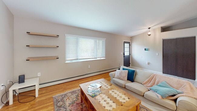 Building Photo - Modern Elegance and Comfort: Your Dream Ho...