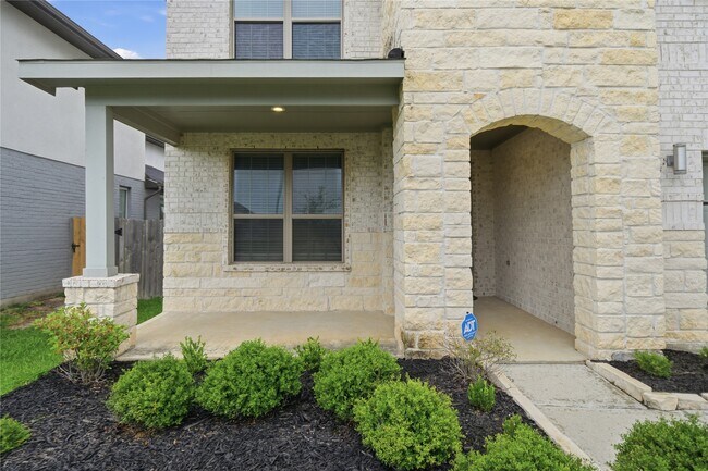 Foto del edificio - 29250 Pikes Peak Dr
