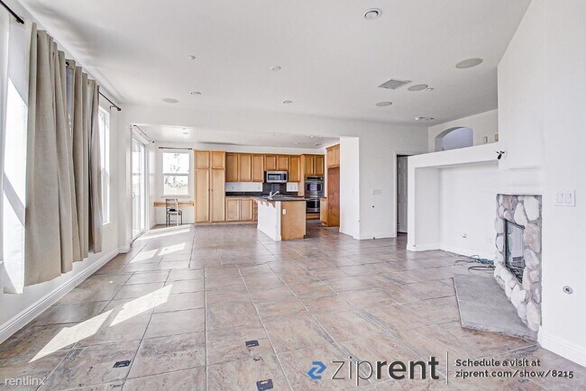 Building Photo - 4 br, 3.5 bath House - 1006 Calle De Los A...