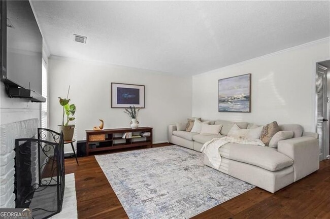 Foto del edificio - 1028 Riverbend Club Dr SE