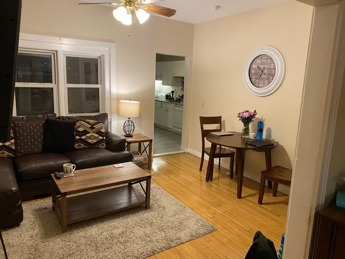 HUGE 2 bed in Allston - HUGE 2 bed in Allston