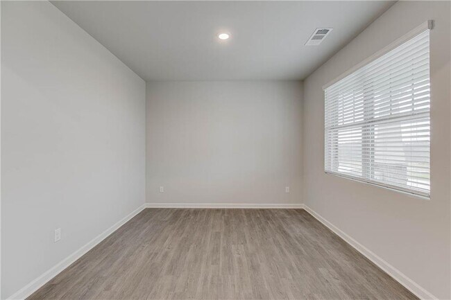 Foto del edificio - 6767 Scarlet Oak Way