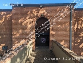 Building Photo - 506 E Avenue J