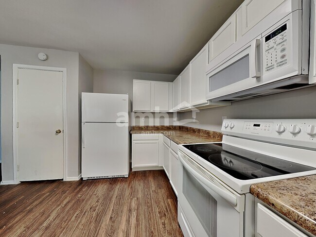 Foto del edificio - 11167 W Garfield St