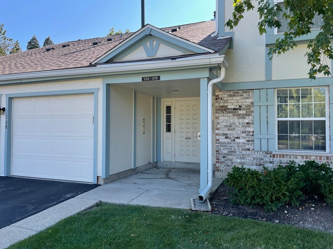 202 Thornapple Ct Unit 202, Buffalo Grove, IL 60089 Condo for Rent in