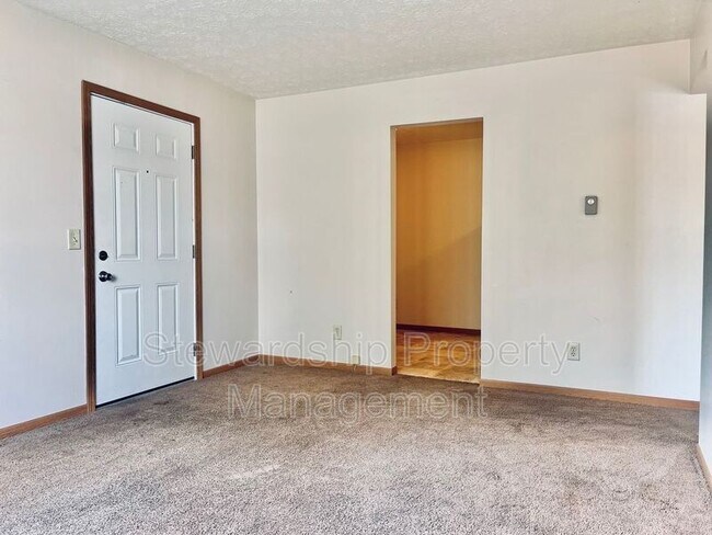 Foto del edificio - 7277 Stuhldreher St NW