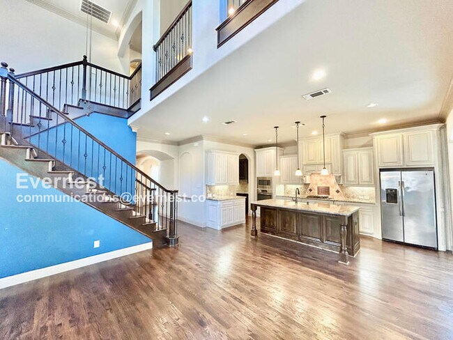 Building Photo - 4417 Villa Dr