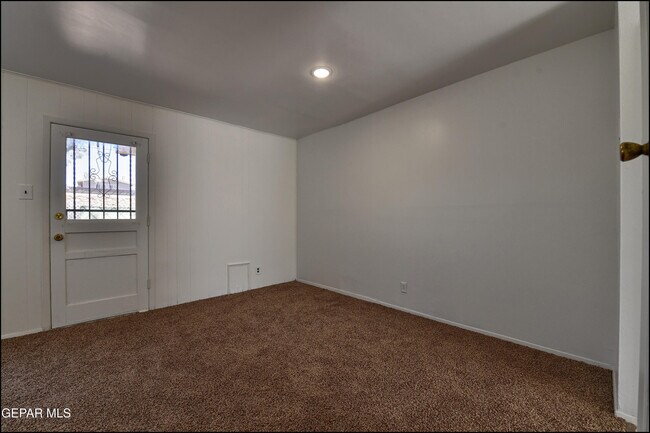 Foto del edificio - 10605 Kinross Ave