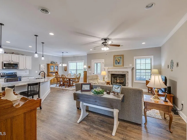 Building Photo - 116 Celtic Ct