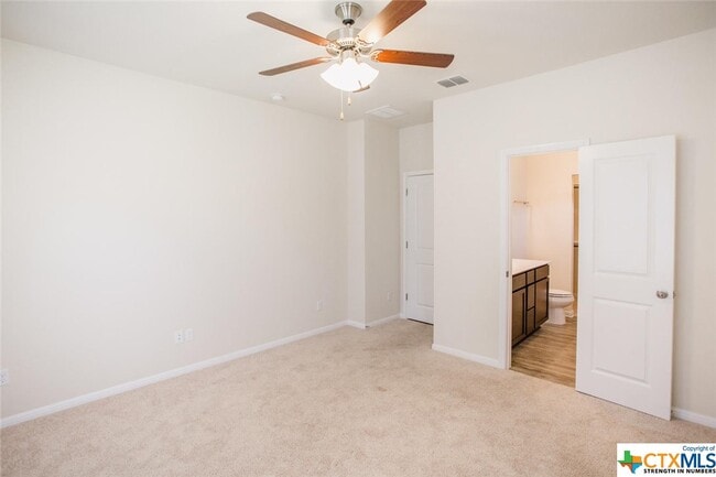 Building Photo - 242 Mossycup Dr