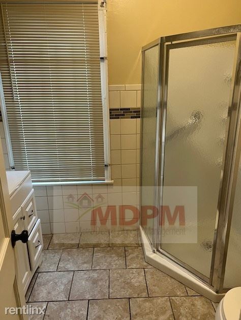 Building Photo - 3 br, 1 bath House - 11643 Yosemite St