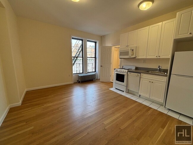 Building Photo - WEST 72 STREET