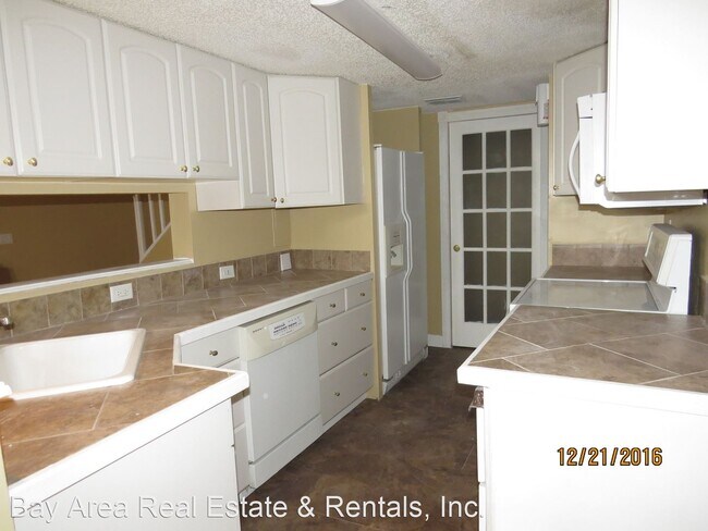 Building Photo - 12251 Armenia Gables Cir