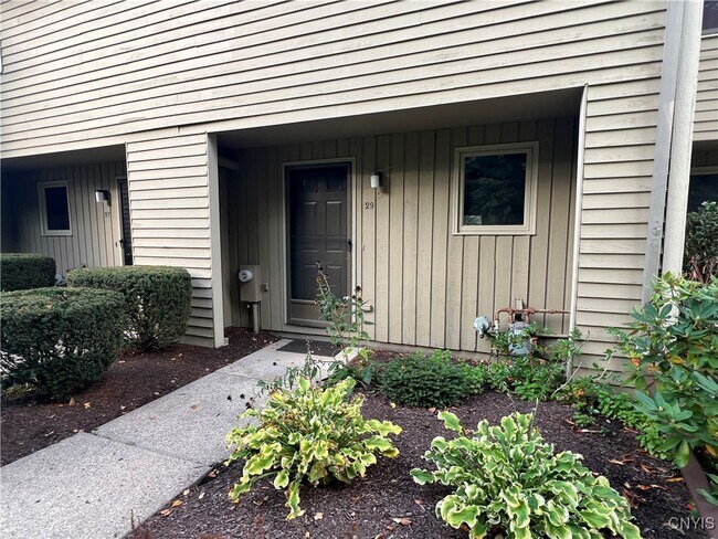 Foto del edificio - 31 Hillside Ave