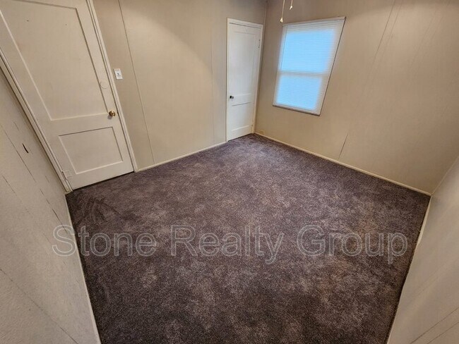 Foto del edificio - 448 S 23rd St