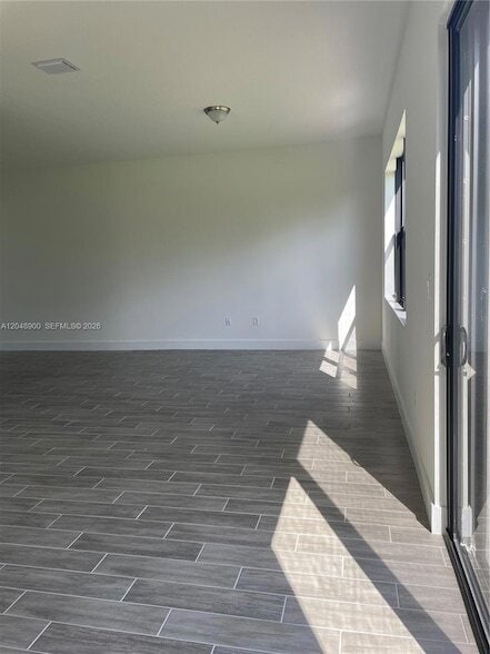 Foto del edificio - 5496 Agostino Way