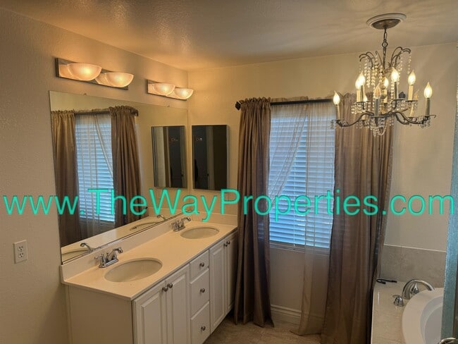 Building Photo - 9290 Ocotillo Ave