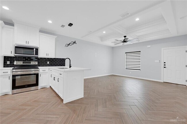 Foto del edificio - 3307 Aurora Ln