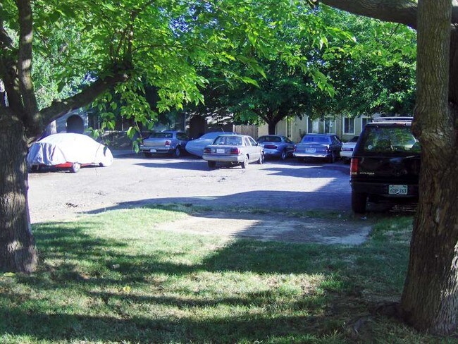 Building Photo - 2909 Thirty-Eighth