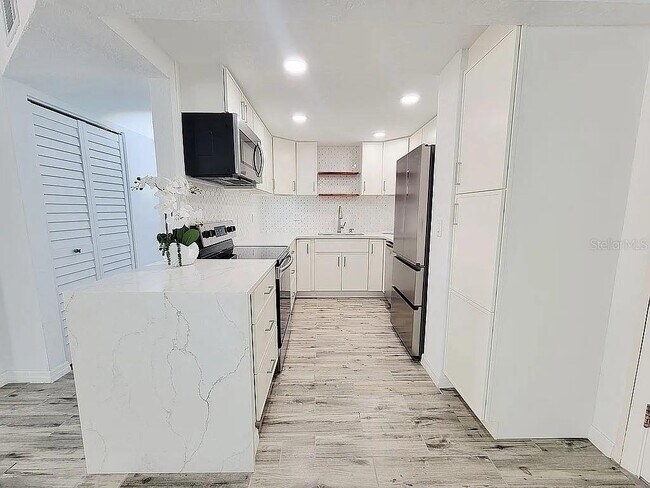 Foto del edificio - 1415 Ocean Shore Blvd