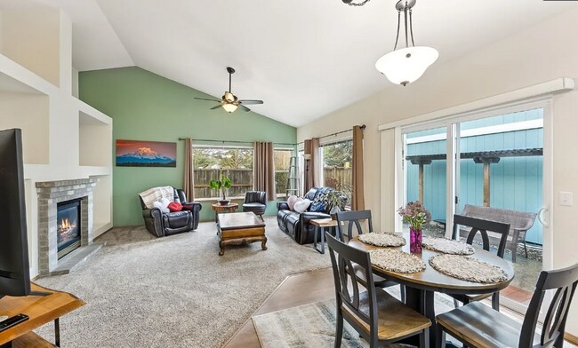 Foto del edificio - Beautiful 2 Bedroom, 2 Bath Bridlewood Rambler with Modern Upgrades in Tumwater