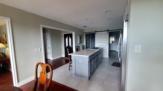 Building Photo - 8806 Mariscal Canyon Dr