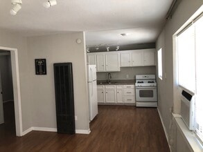 Building Photo - 2606 Barbee St