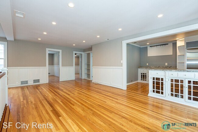 Foto del edificio - 3 br, 2 bath House - 22 Bernice St.